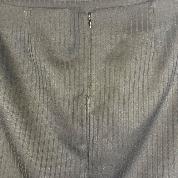 Black Skirt No brand inside lining zipper with small slip slid size 14 Pre-owned - Picture 5 of 12
